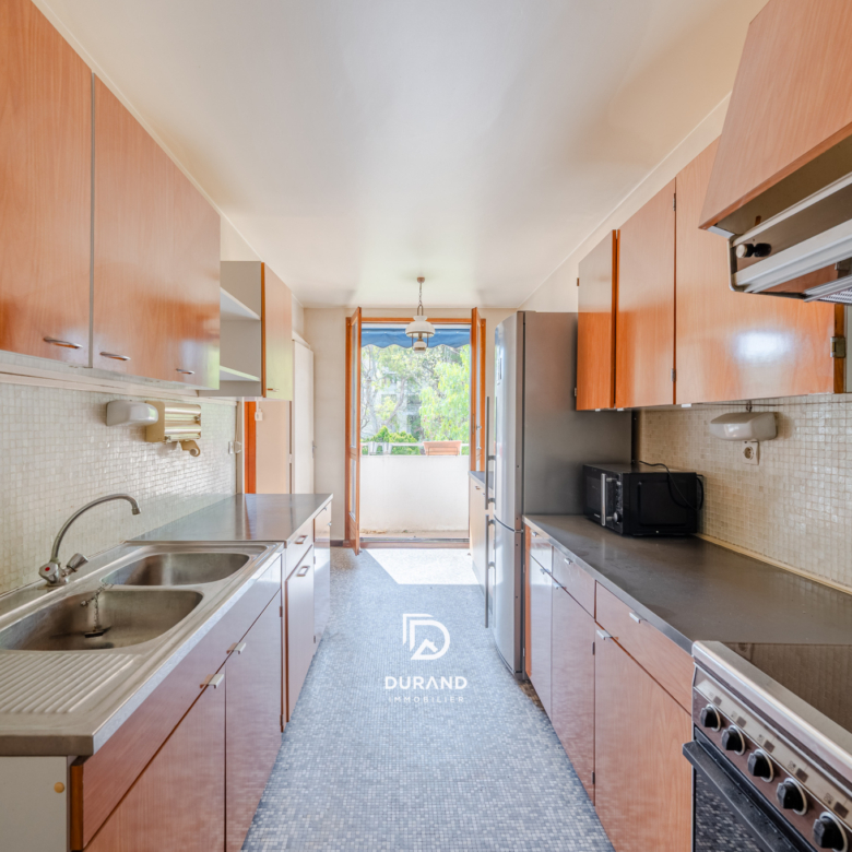 APPARTEMENT - ALLEE DES PINS - 13009 MARSEILLE