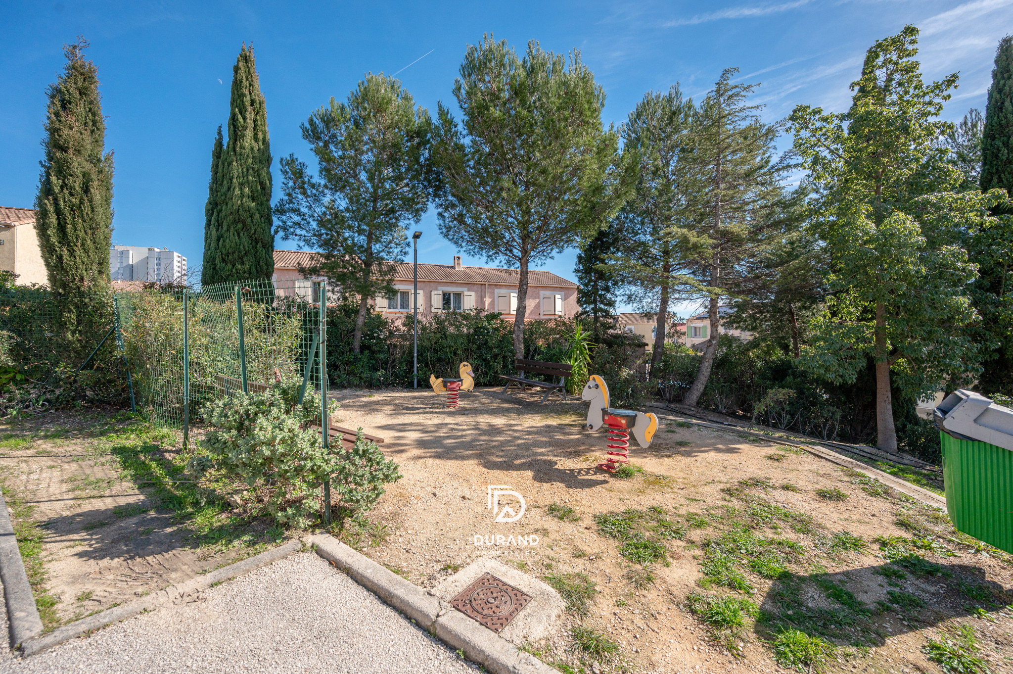 MAISON FAMILIALLE AU CALME LA VISTE