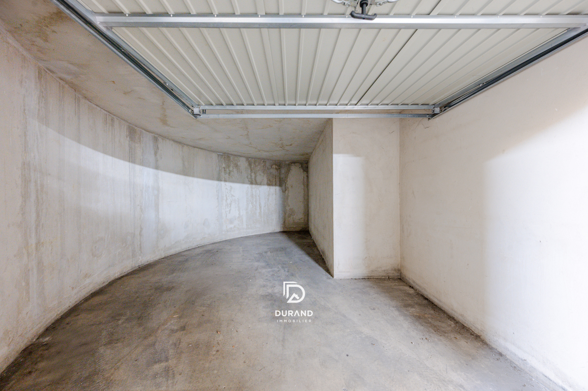 BOX GARAGE - 13008 MARSEILLE