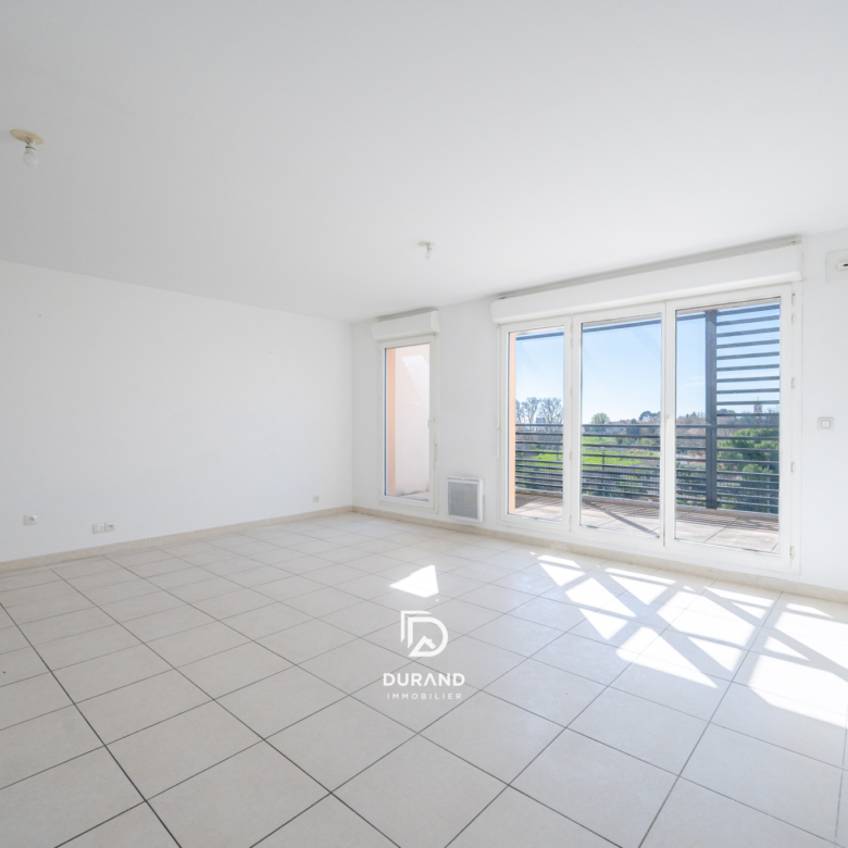 APPARTEMENT - PARKING - TERRASSE - SAINTE MARTHE - 13014 MARSEILLE