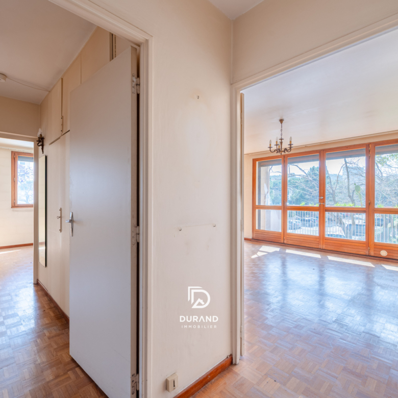 APPARTEMENT - ALLEE DES PINS - 13009 MARSEILLE