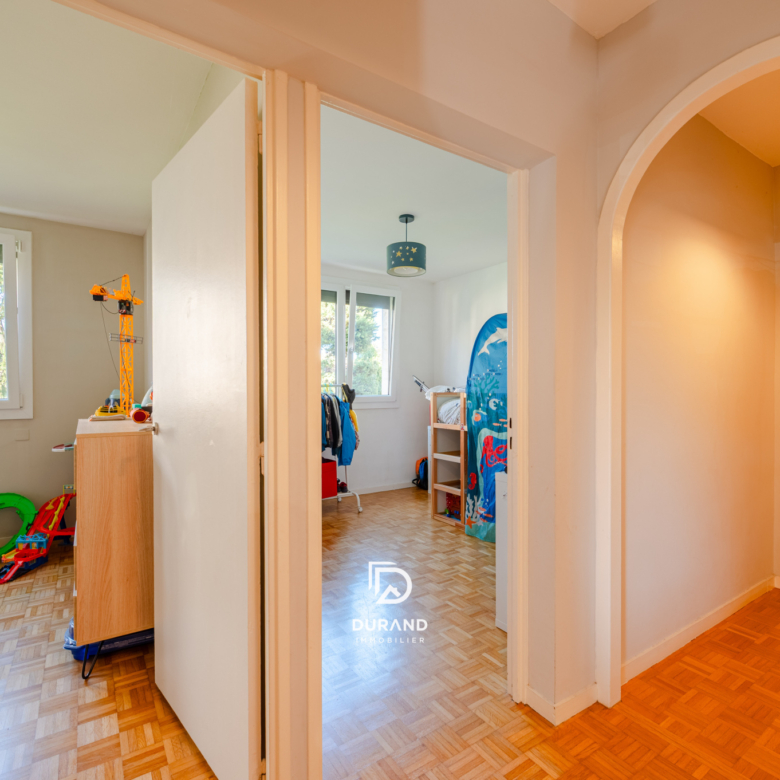 APPARTEMENT - ALLEE DES PINS - 13009 MARSEILLE