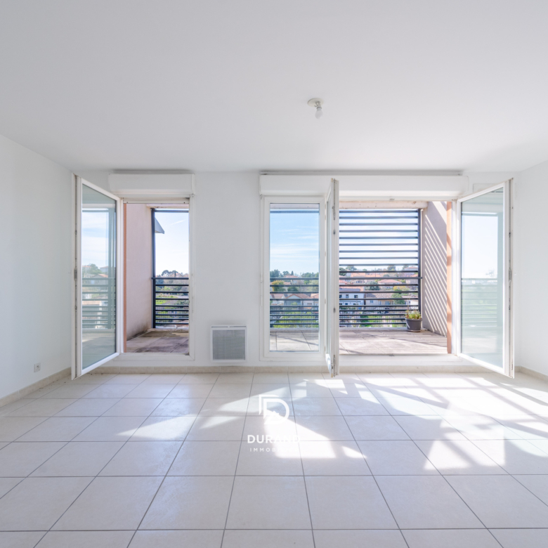 APPARTEMENT - PARKING - TERRASSE - SAINTE MARTHE - 13014 MARSEILLE