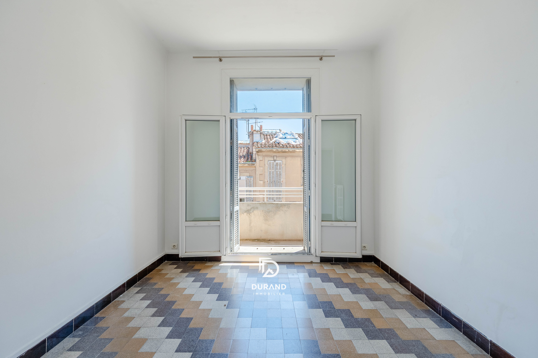 APPARTEMENT - PERIER - 13008 MARSEILLE