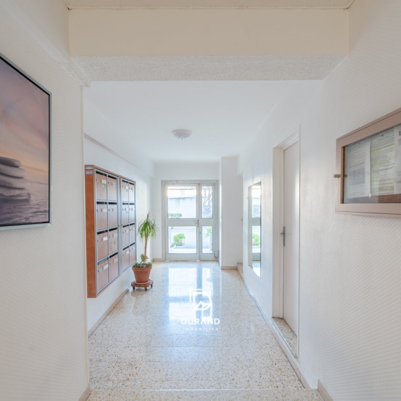 T3/T4 à fort potentiel   Résidence de qualité   Marseille 8ième