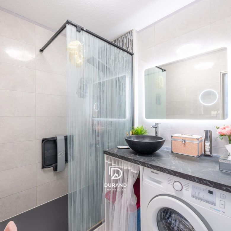 APPARTEMENT - TYPE 2 - TERRASSE - 13006 MARSEILLE