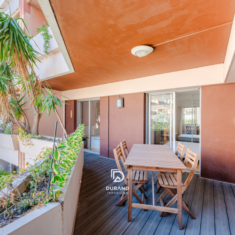 T3 - TERRASSE - PARKING - METRO PERIER - 13 008