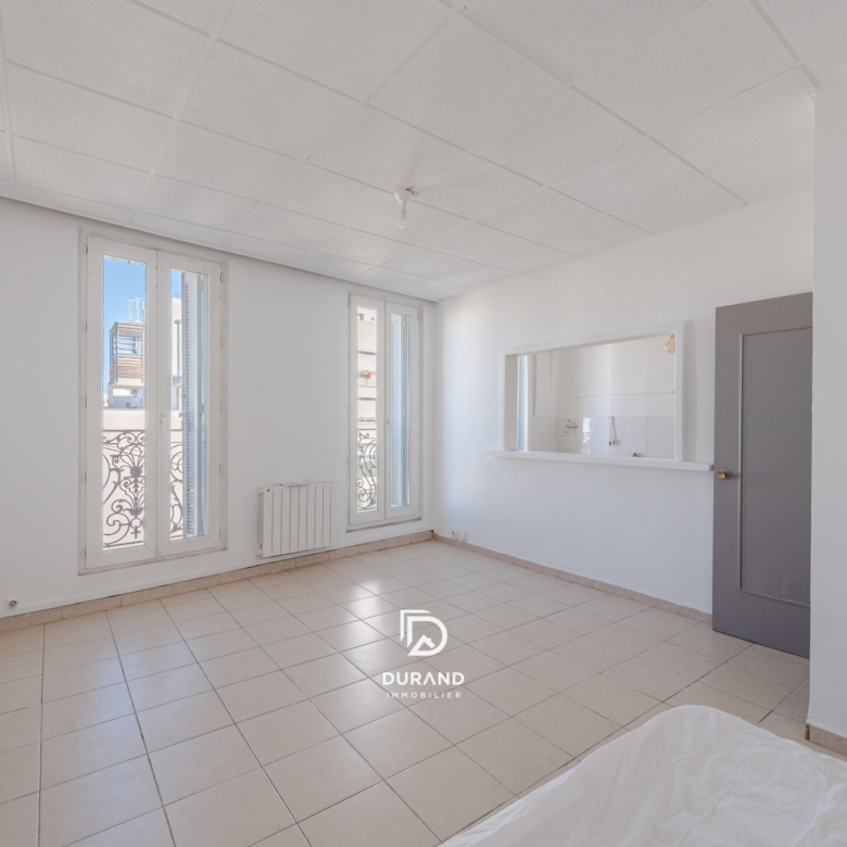 APPARTEMENT - TYPE 2 - JOLIETTE - 13002 MARSEILLE