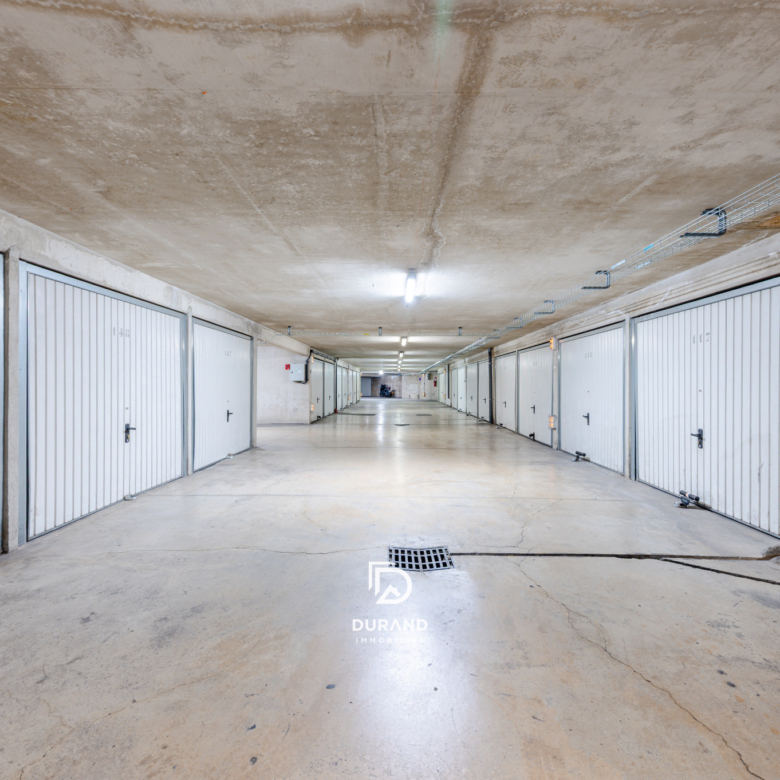 BOX GARAGE - 13008 MARSEILLE