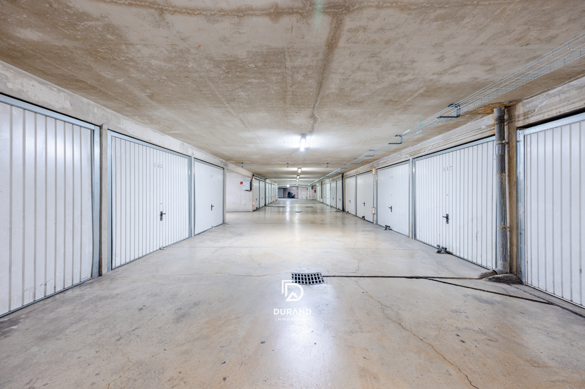 BOX GARAGE - 13008 MARSEILLE