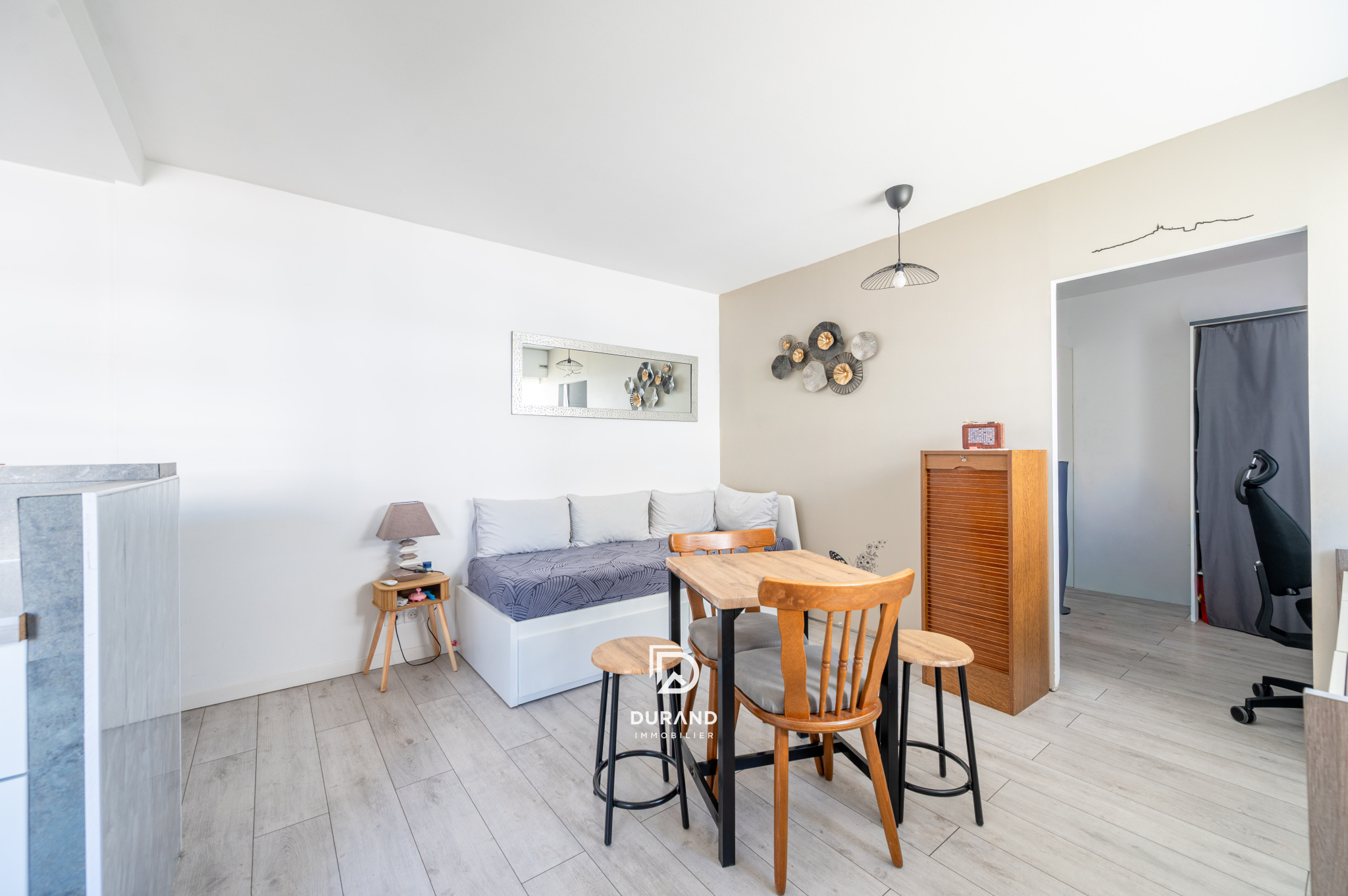 APPARTEMENT - PARKING - TERRASSE - SAINT TRONC - 13010 MARSEILLE