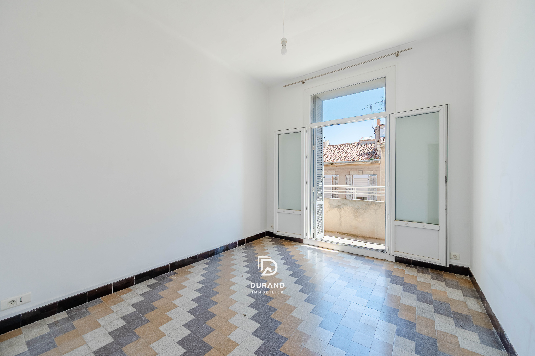 APPARTEMENT - PERIER - 13008 MARSEILLE