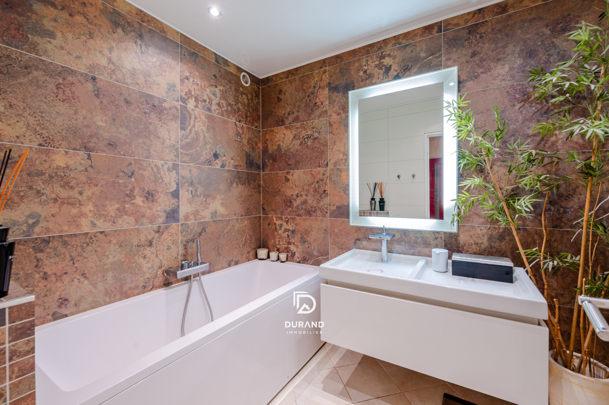 APPARTEMENT - LE CABOT - 13009 MARSEILLE