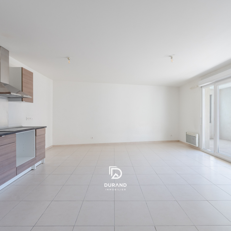 APPARTEMENT - GARAGE - TERRASSE - LE ROUET - 13008 MARSEILLE