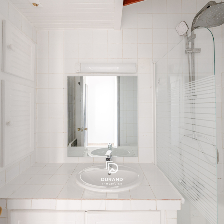 APPARTEMENT - TYPE 2 - JOLIETTE - 13002 MARSEILLE