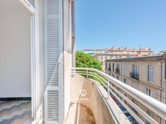 APPARTEMENT - PERIER - 13008 MARSEILLE