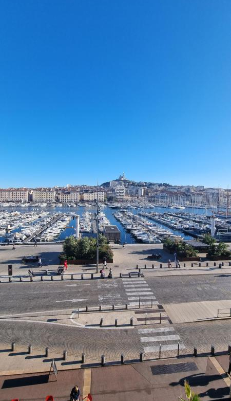VIEUX PORT - HOTEL DE VILLE 2éme - Agréable et Lumineux T2 avec vue sur le Vieux Port