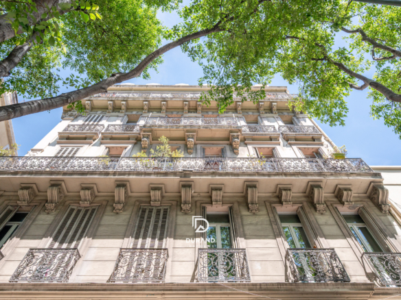APPARTEMENT - TYPE 3 - REPUBLIQUE / BOULEVARD DES DAMES - 13002 MARSEILLE