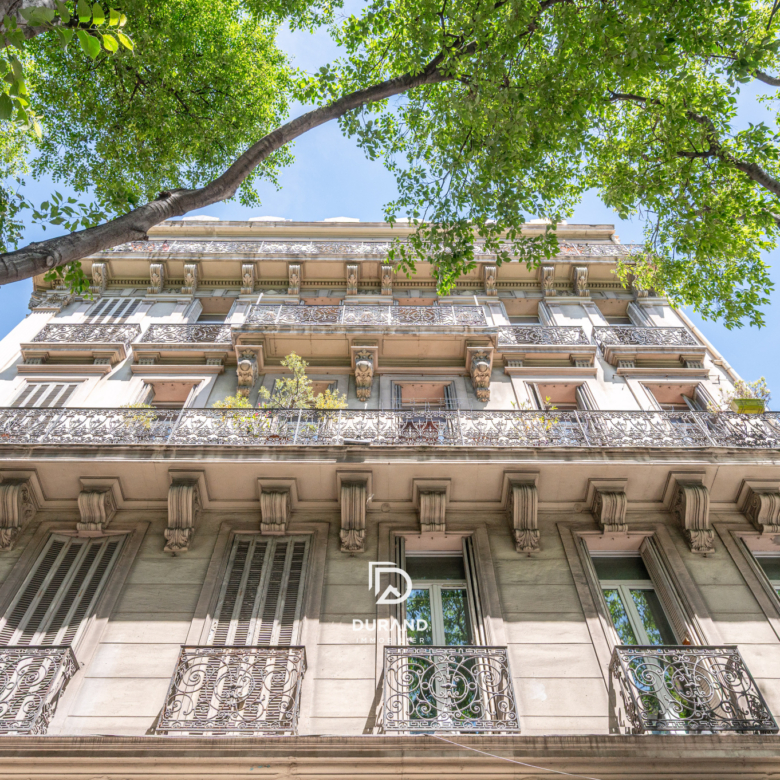 APPARTEMENT - TYPE 3 - REPUBLIQUE / BOULEVARD DES DAMES - 13002 MARSEILLE