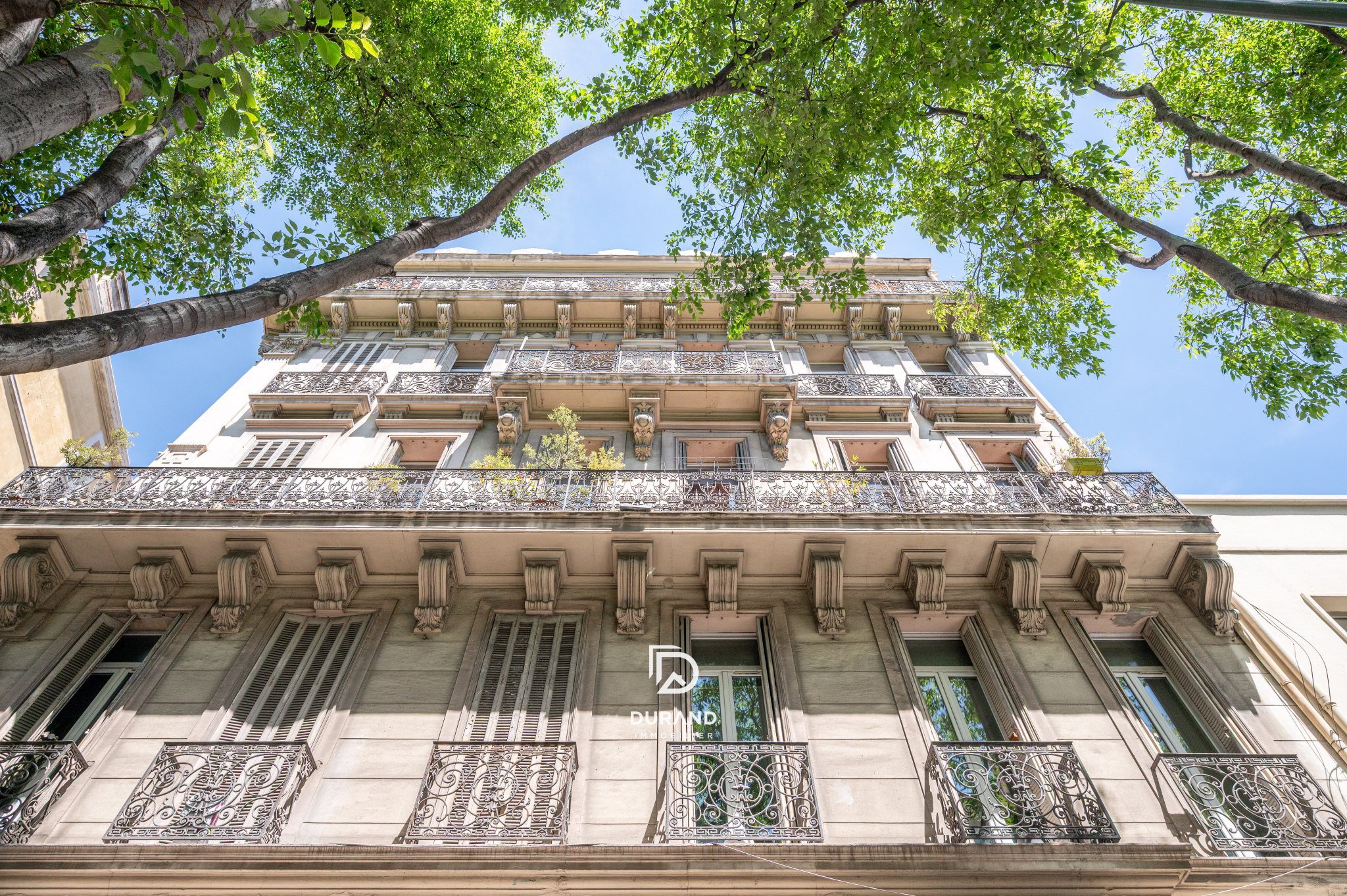 APPARTEMENT - TYPE 3 - REPUBLIQUE / BOULEVARD DES DAMES - 13002 MARSEILLE