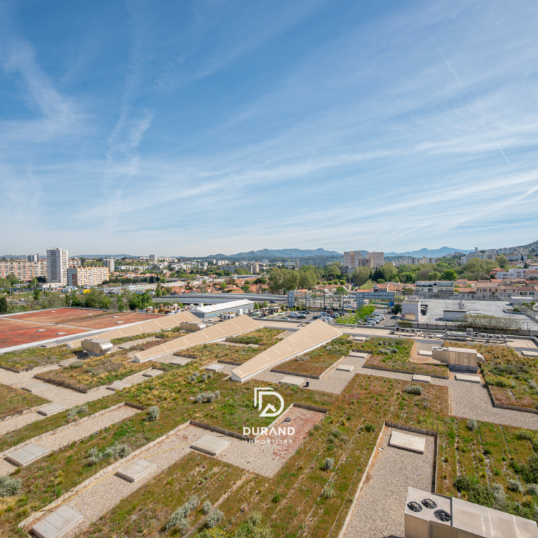 APPARTEMENT - PARKING - TERRASSE - 13010 MARSEILLE