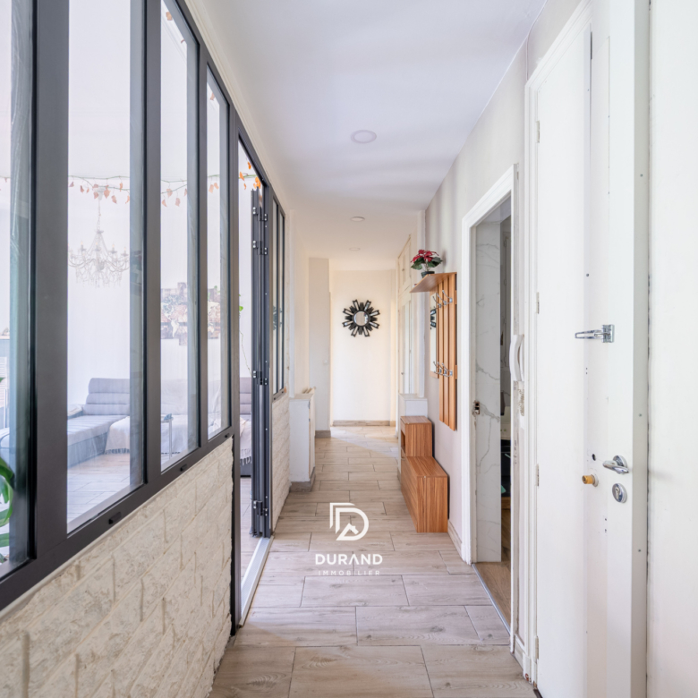 APPARTEMENT - TYPE 3 - REPUBLIQUE / BOULEVARD DES DAMES - 13002 MARSEILLE