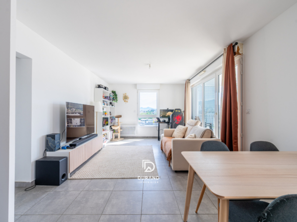 APPARTEMENT - PARKING - TERRASSE - 13010 MARSEILLE