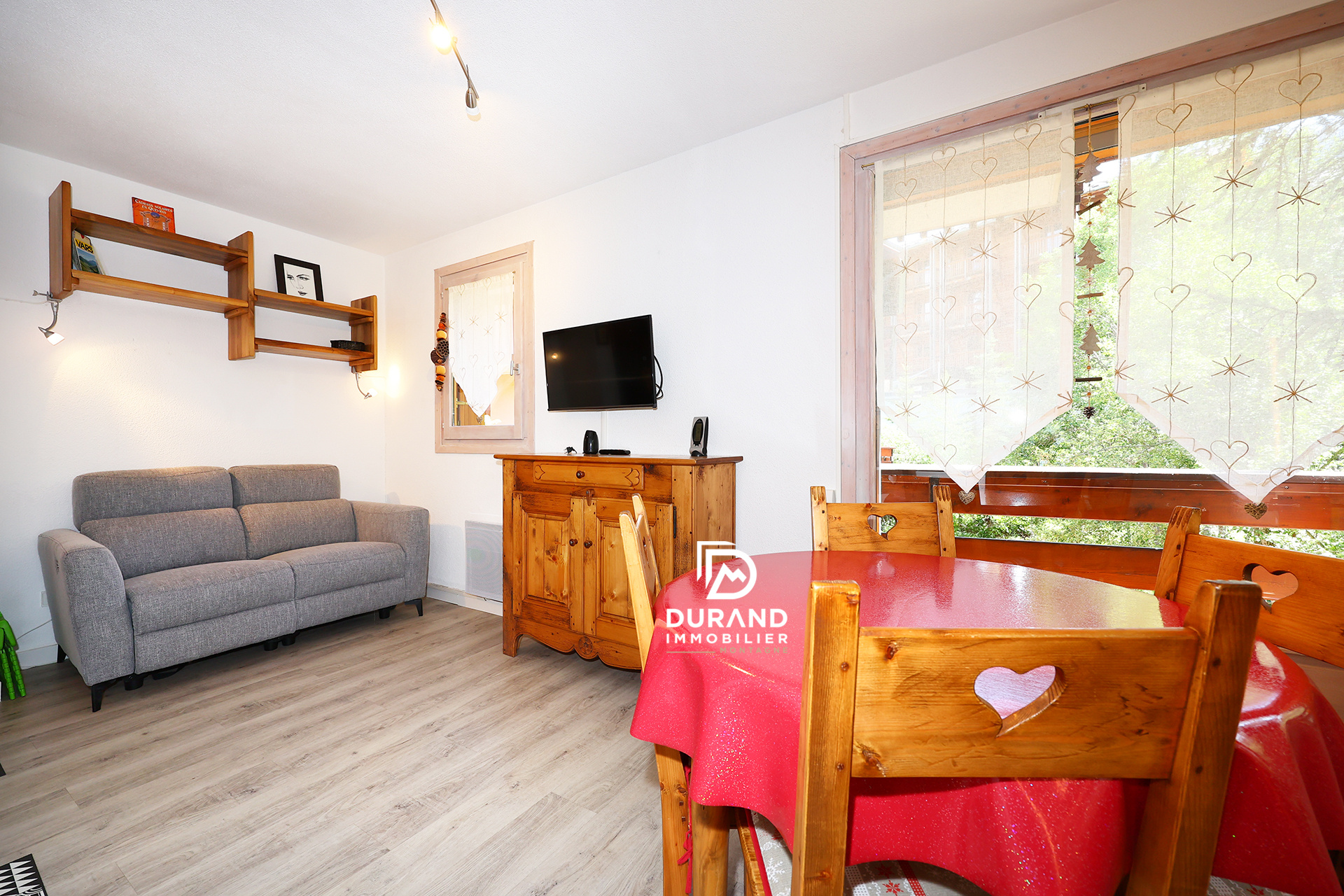 T2 bis 4/6 couchages en haut de station