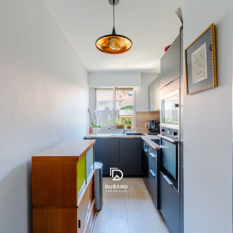 APPARTEMENT - SAINT VICTOR - 13007 MARSEILLE