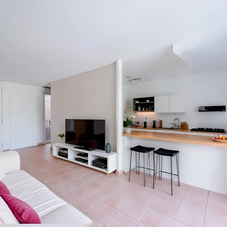 DUPLEX T3- RESIDENCE M5 LES DOCKS-JOLIETTE
