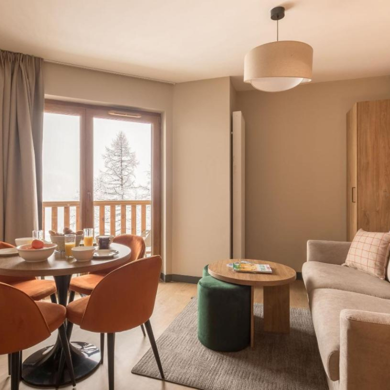 T2 au pied des pistes ? Résidence 4* à Vars