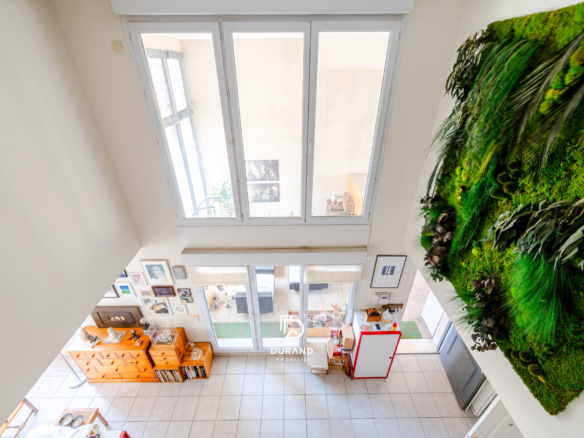 T4 - ' L'APPARTEMENT MAISON'- EUROMEDITERRANNEE - MARSEILLE 13002