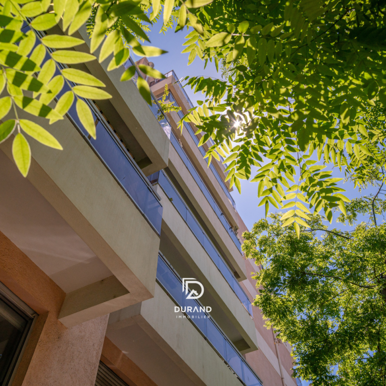 APPARTEMENT - SAINT VICTOR - 13007 MARSEILLE