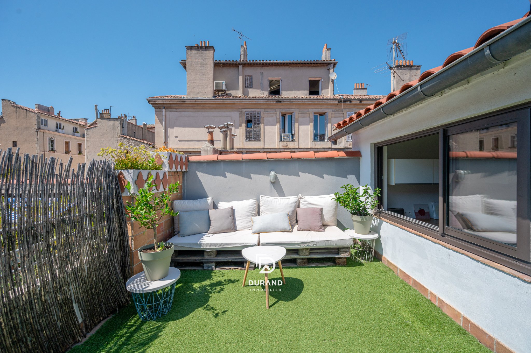 APPARTEMENT - ARCHITECTE - TERRASSE -  PALAIS DE JUSTICE - 13006 MARSEILLE