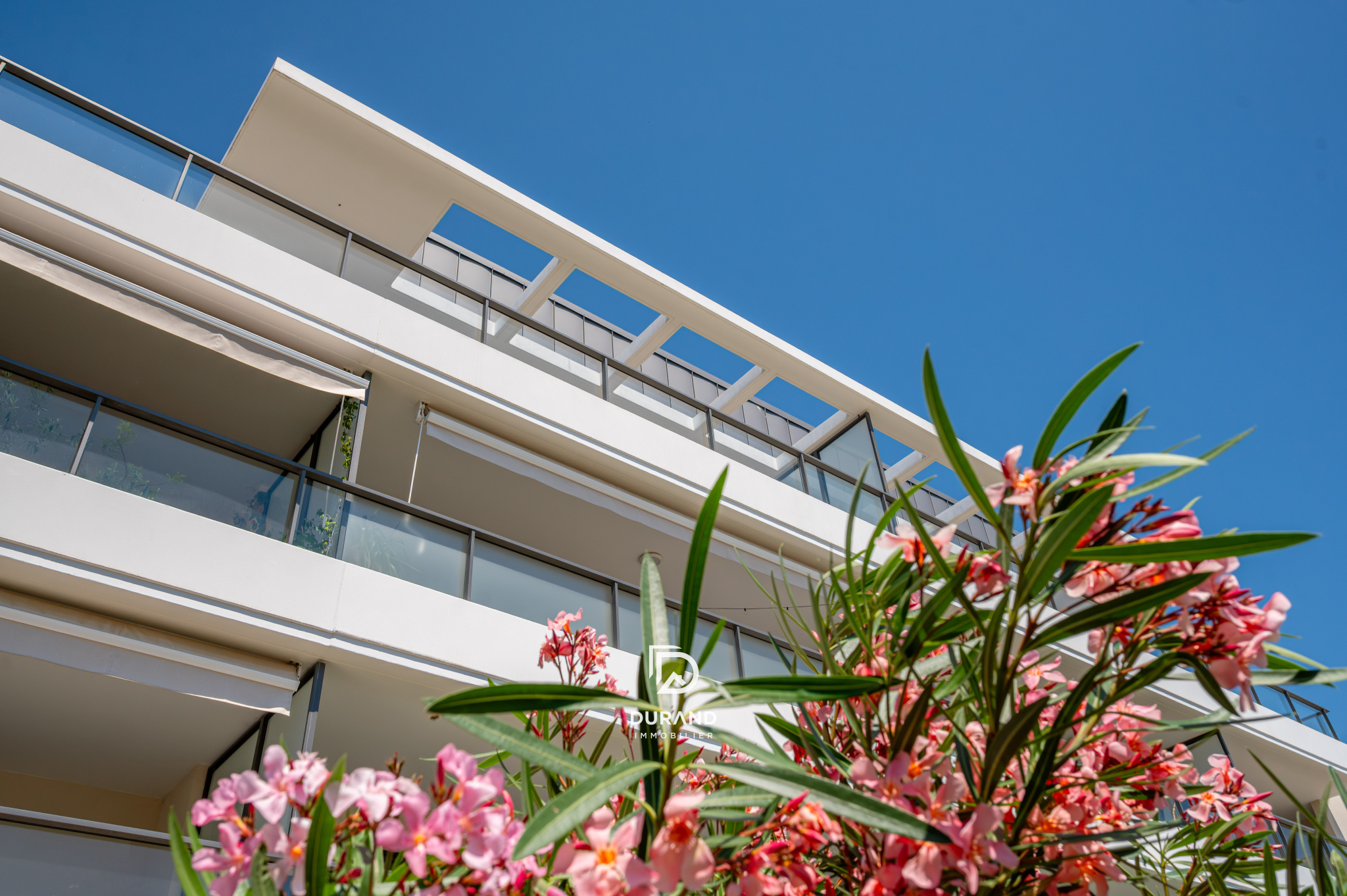 APPARTEMENT - TERRASSE - JARDIN - 13600 LA CIOTAT