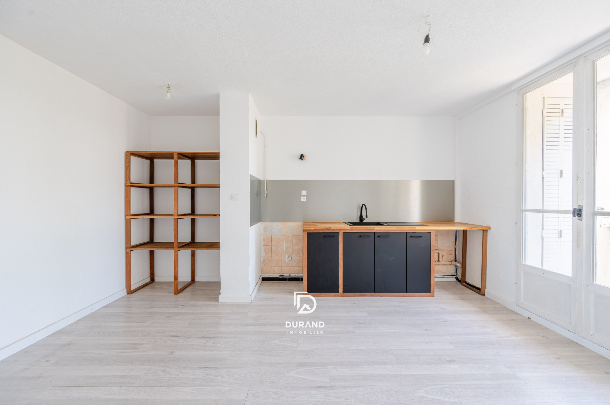 APPARTEMENT - TERRASSES - LES CAUSSETTES - 13400 AUBAGNE