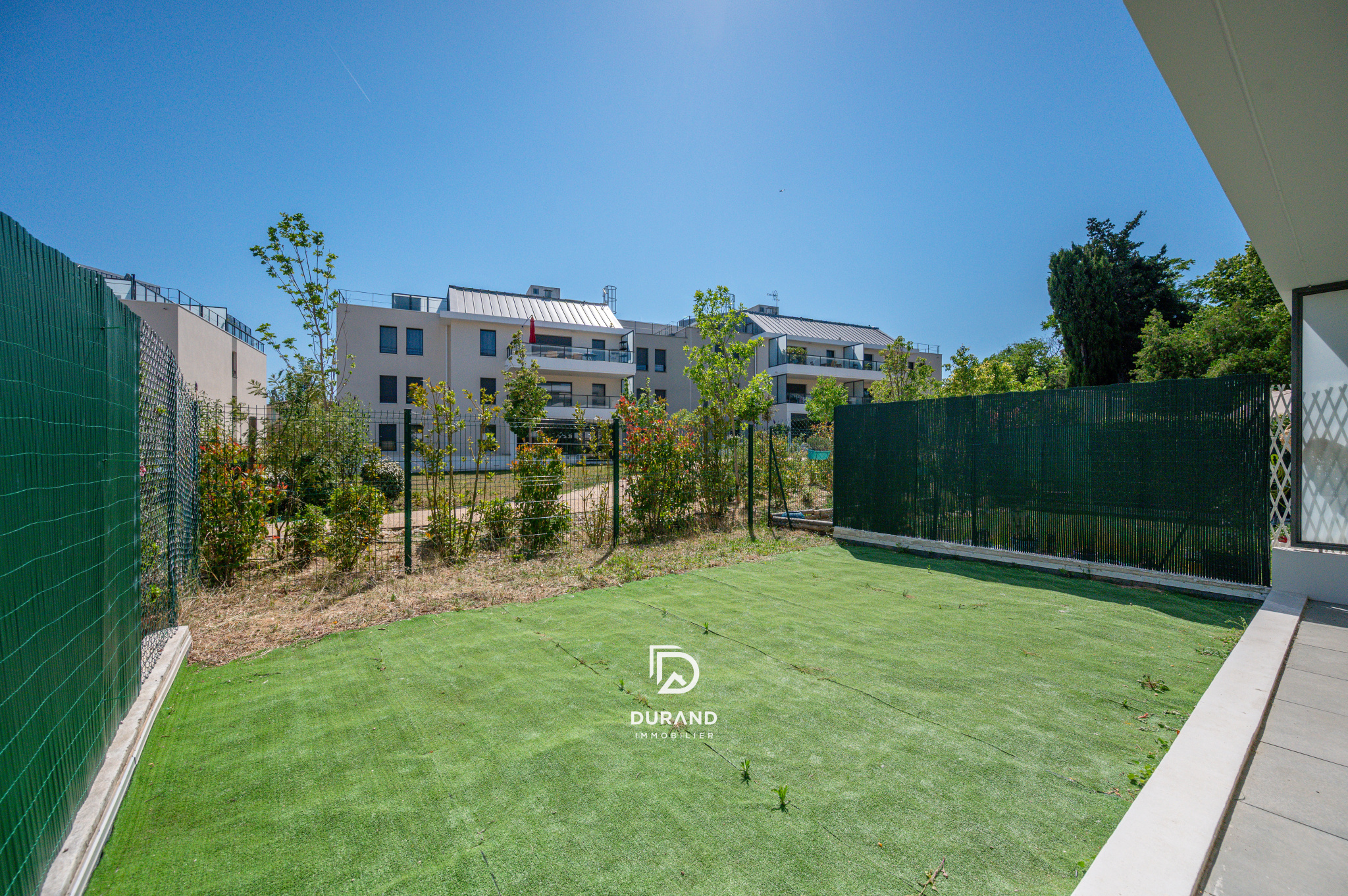 APPARTEMENT - TERRASSE - JARDIN - 13600 LA CIOTAT