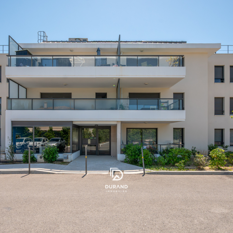 APPARTEMENT - TERRASSE - JARDIN - 13600 LA CIOTAT