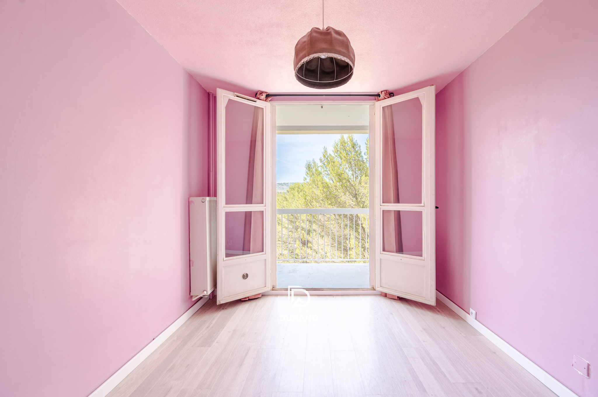 APPARTEMENT - TERRASSES - LES CAUSSETTES - 13400 AUBAGNE
