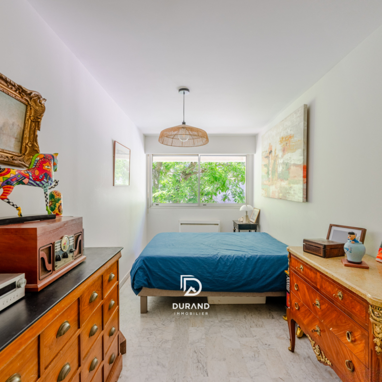 APPARTEMENT - SAINT VICTOR - 13007 MARSEILLE