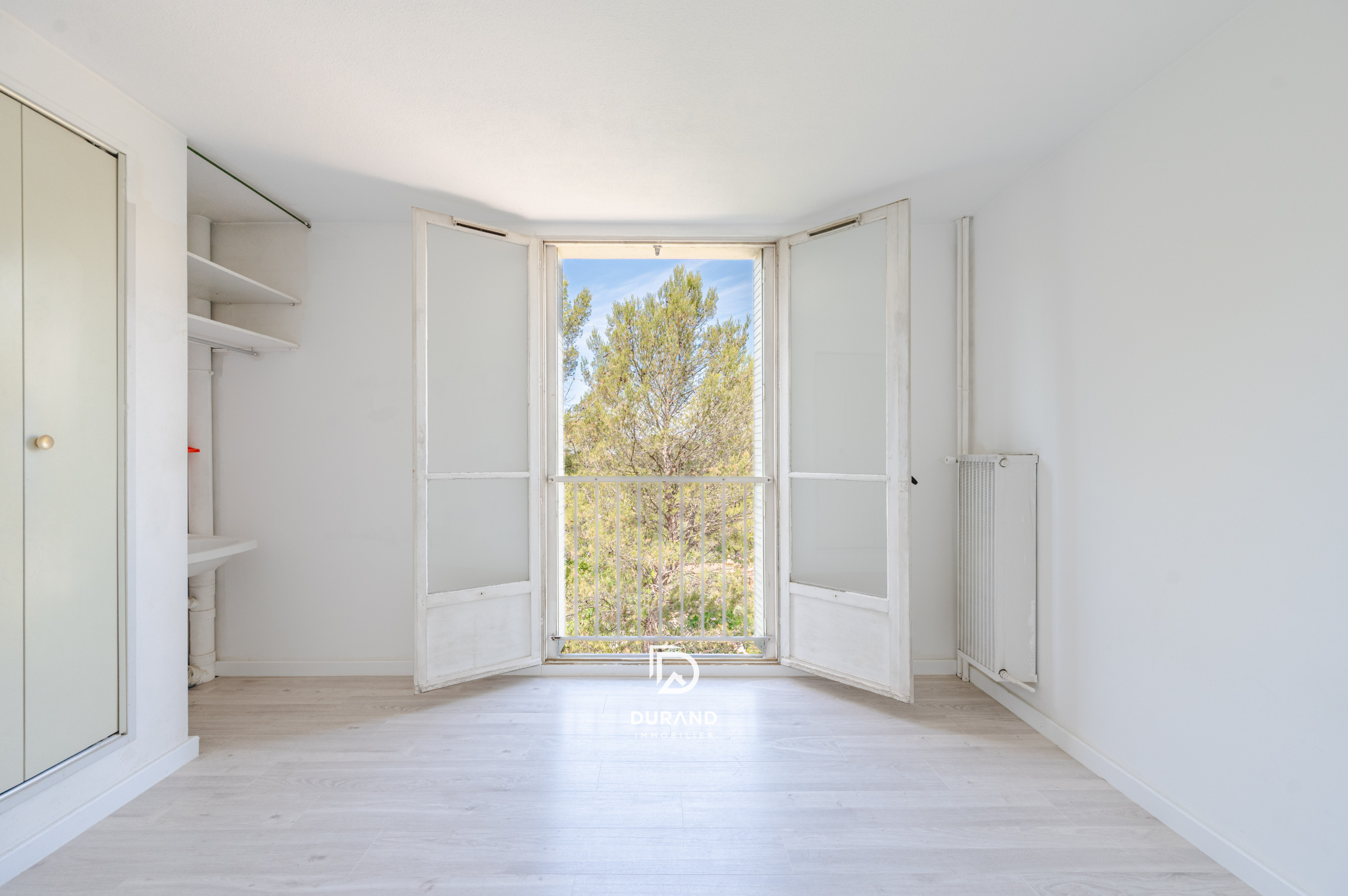 APPARTEMENT - TERRASSES - LES CAUSSETTES - 13400 AUBAGNE