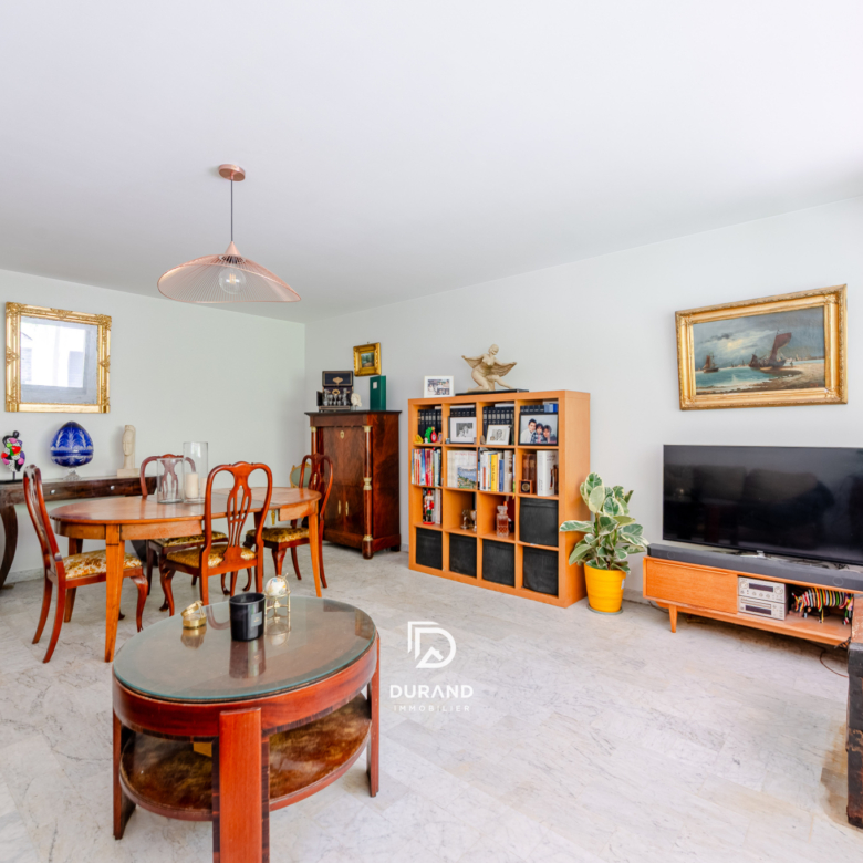 APPARTEMENT - SAINT VICTOR - 13007 MARSEILLE