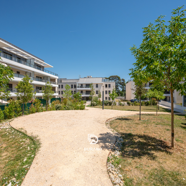 APPARTEMENT - TERRASSE - JARDIN - 13600 LA CIOTAT
