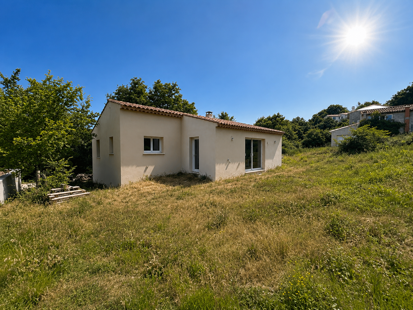 MAISON - JARDIN - 04500 - MONTAGNAC-MONTPEZAT