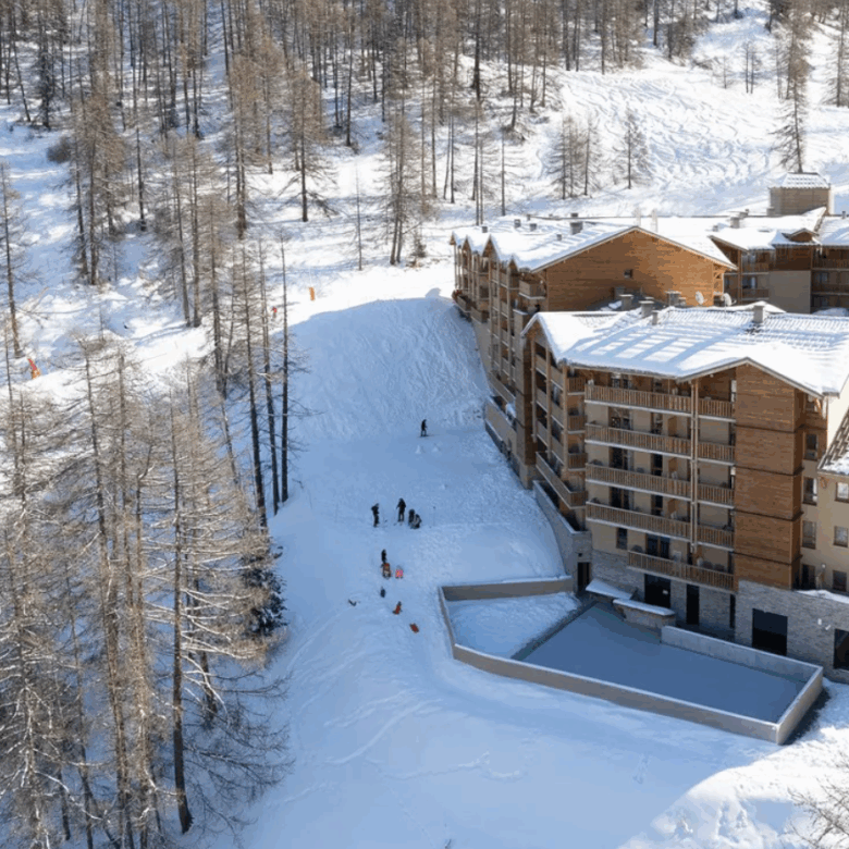 T2 au pied des pistes ? Résidence 4* à Vars