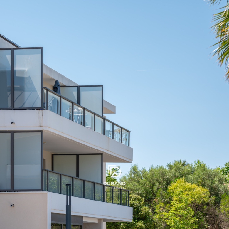 APPARTEMENT - TERRASSE - JARDIN - 13600 LA CIOTAT