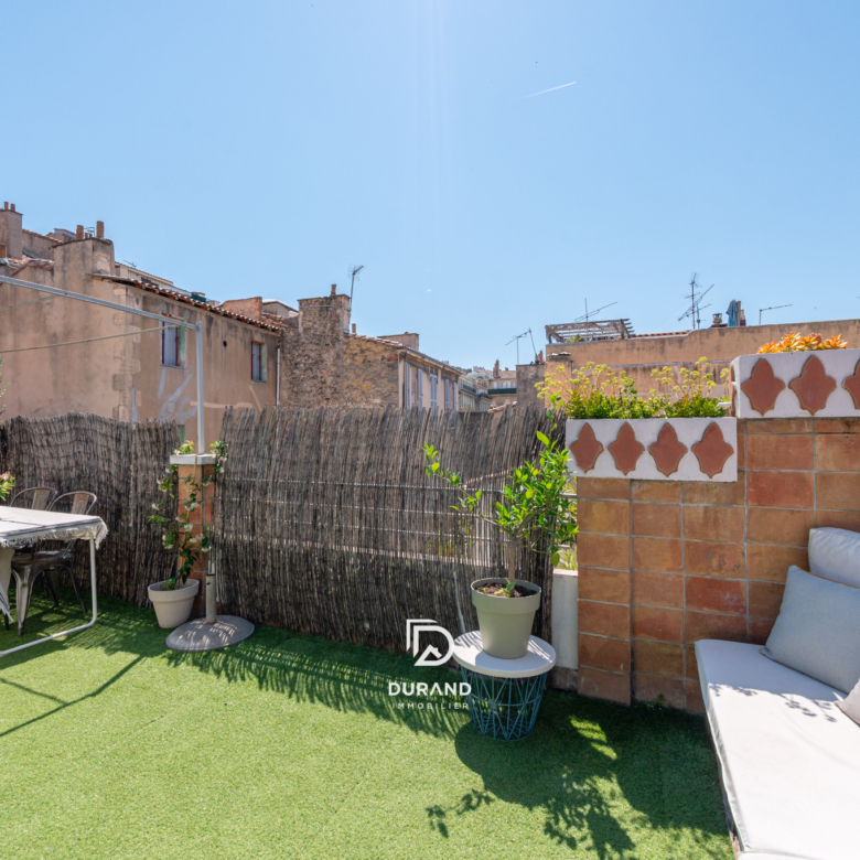 APPARTEMENT - ARCHITECTE - TERRASSE -  PALAIS DE JUSTICE - 13006 MARSEILLE