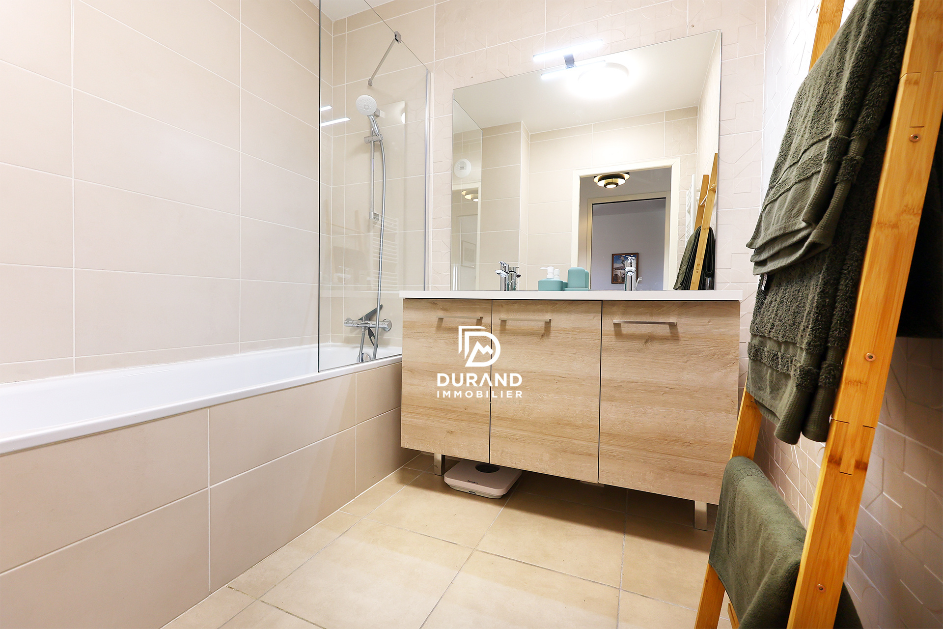EXCEPTIONNEL   Appartement de type T3 de 59 m2 dans une résidence  4*