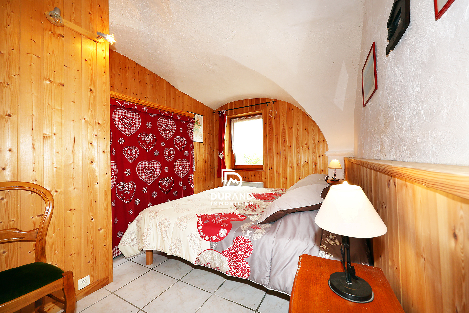 RARE À LA VENTE   UN VÉRITABLE ESPRIT DE MAISON DE FAMILLE