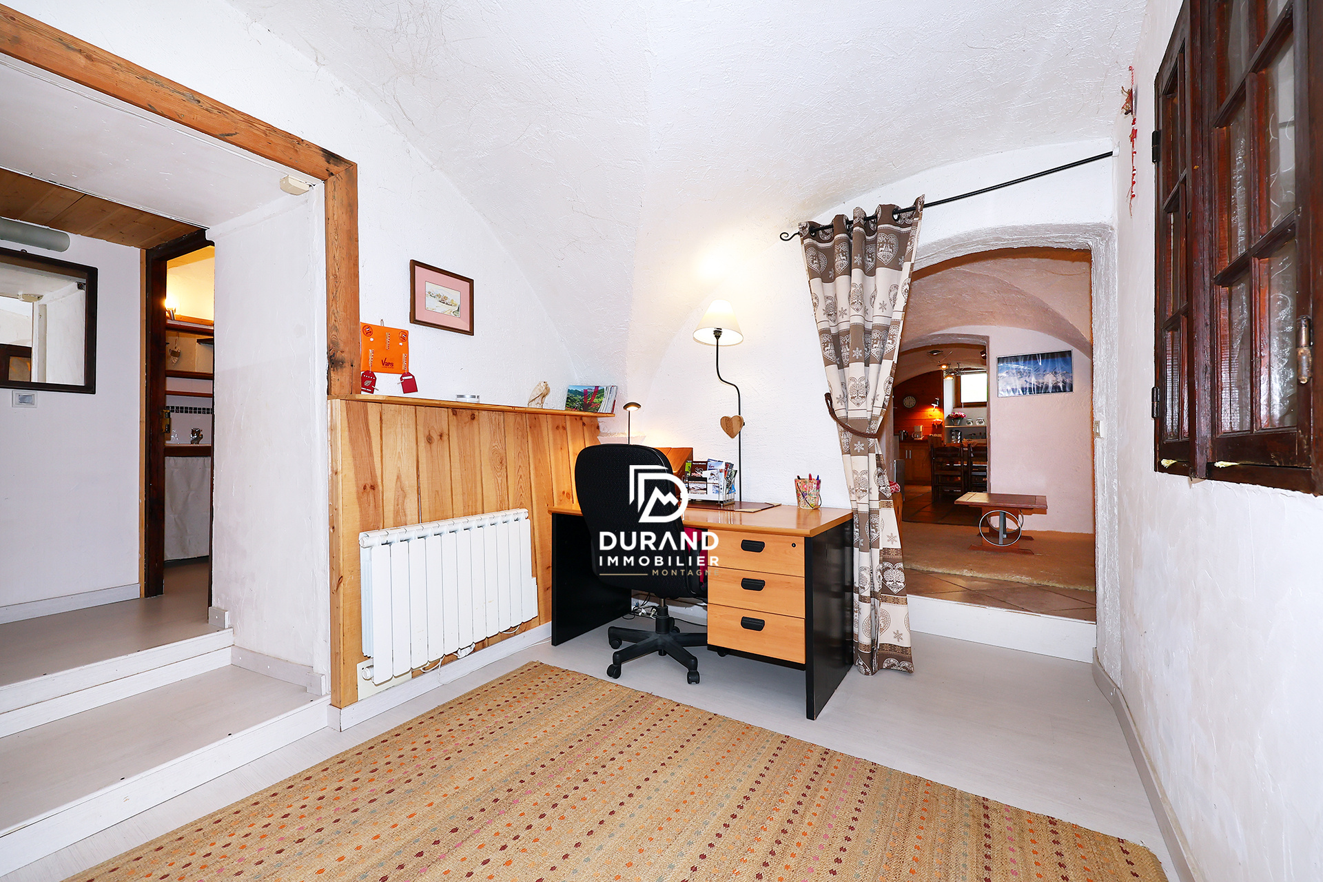 RARE À LA VENTE   UN VÉRITABLE ESPRIT DE MAISON DE FAMILLE